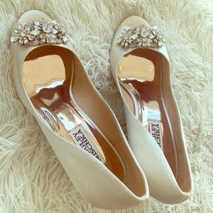 Badgley Mischka wedges - pristine condition